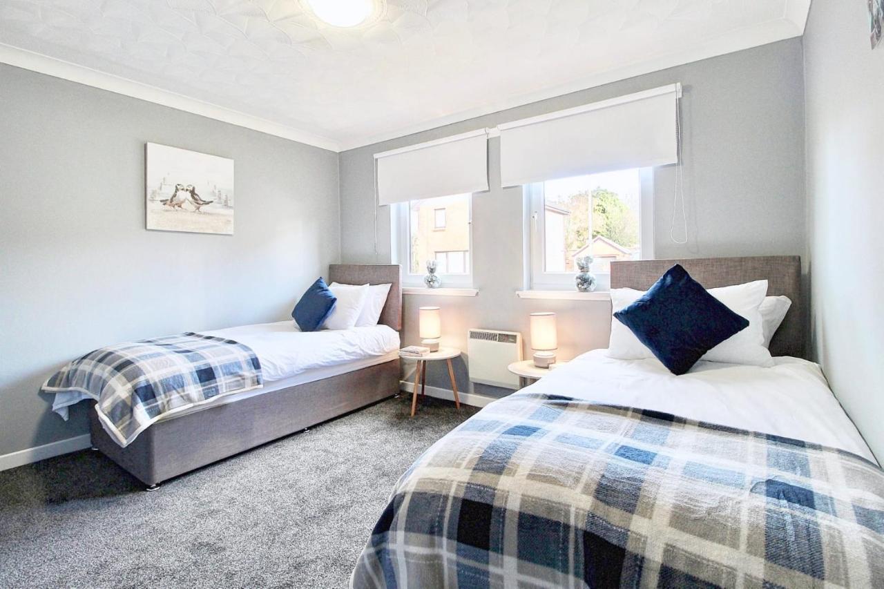 Railroad Apartment Wishaw  Luaran gambar
